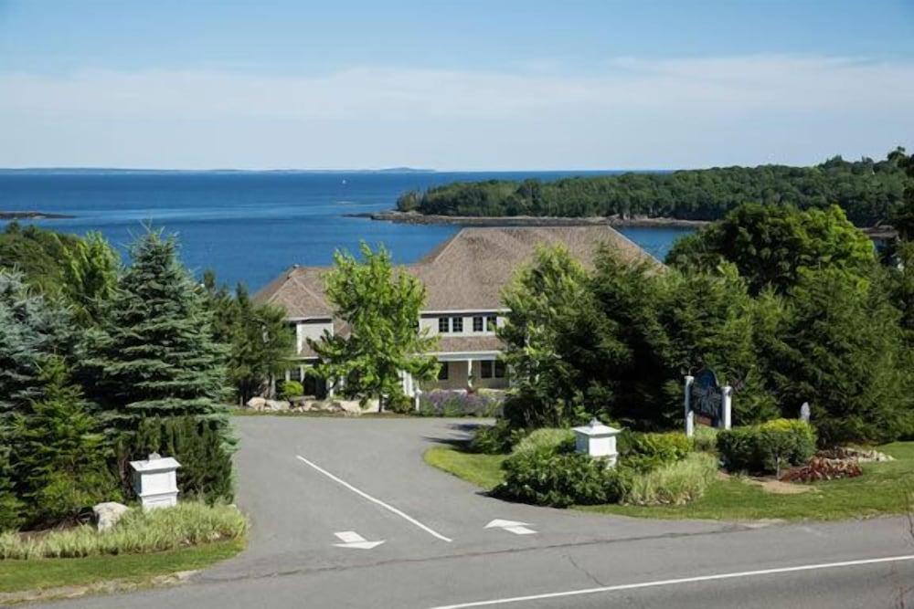 Island View Inn photo 44