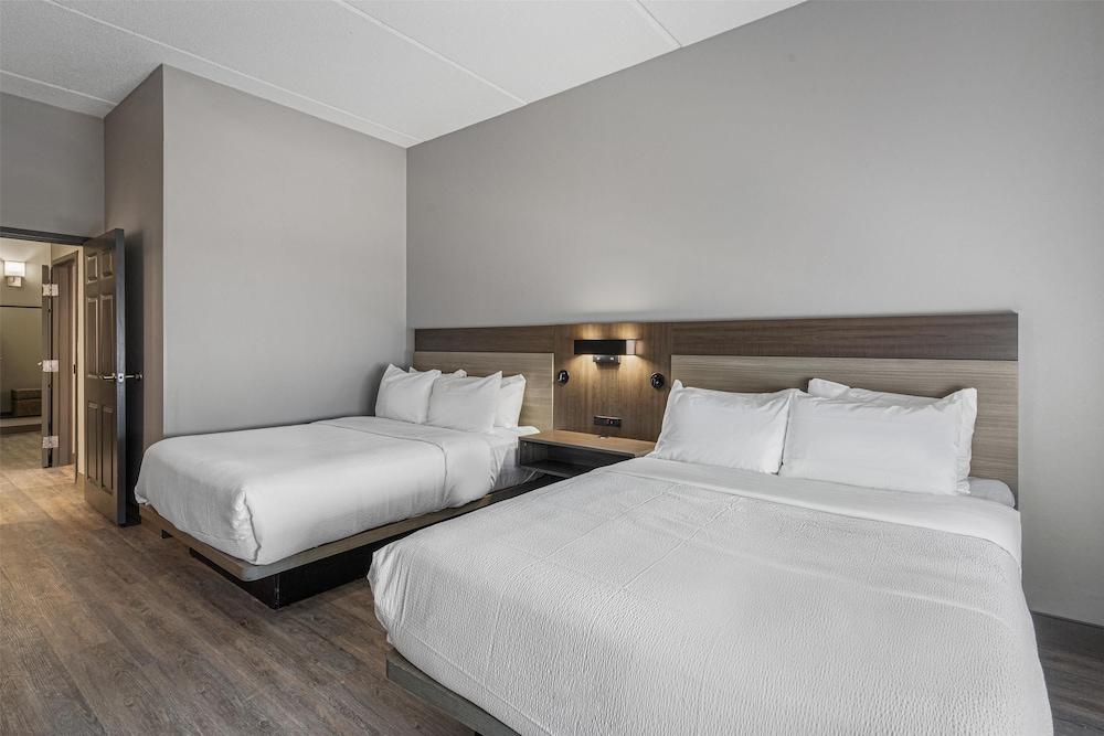 Best Western Plus Savannah Gateway photo 11
