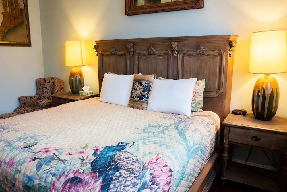 Oak Tree Hotel photo 68