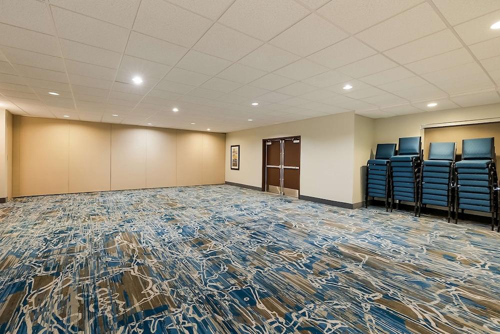 Best Western Douglas Inn & Suites photo 27