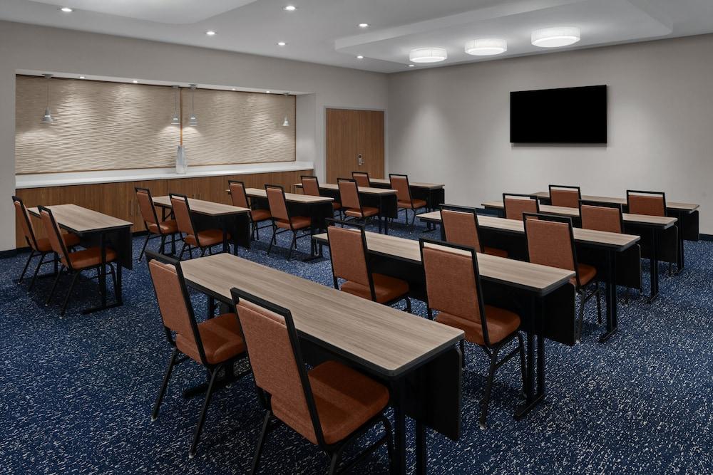 SpringHill Suites by Marriott Houston Intercontinental Arprt photo 26