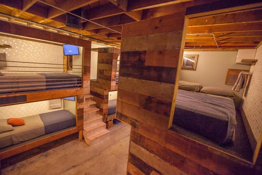 PodShare Los Feliz - Hostel photo 32