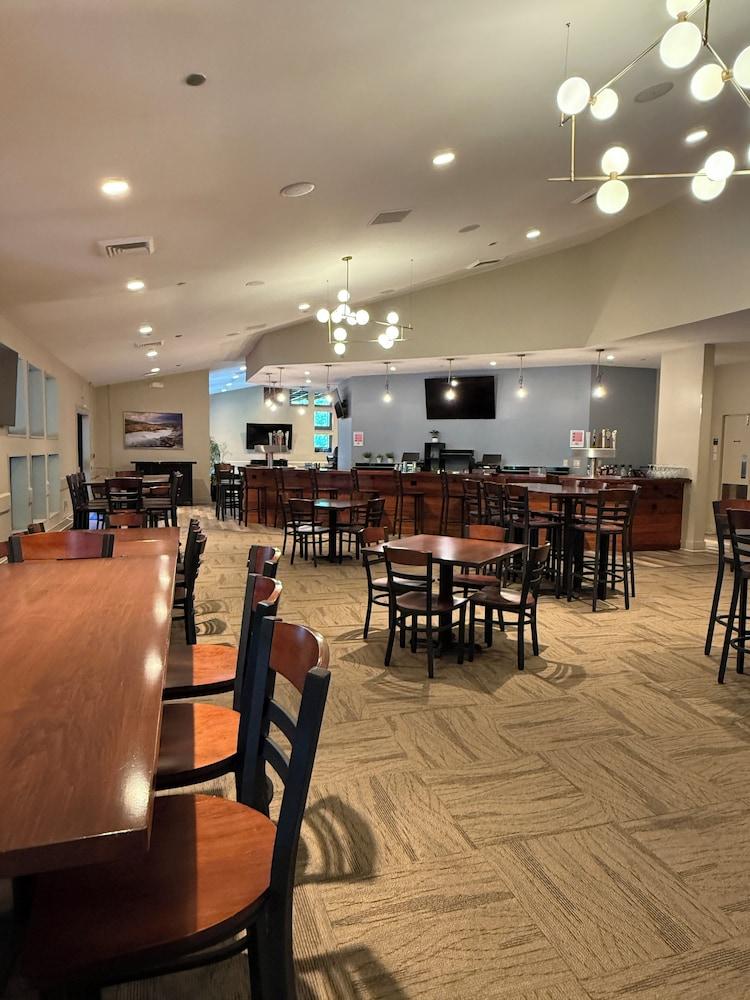 William F. Bolger Center photo 30