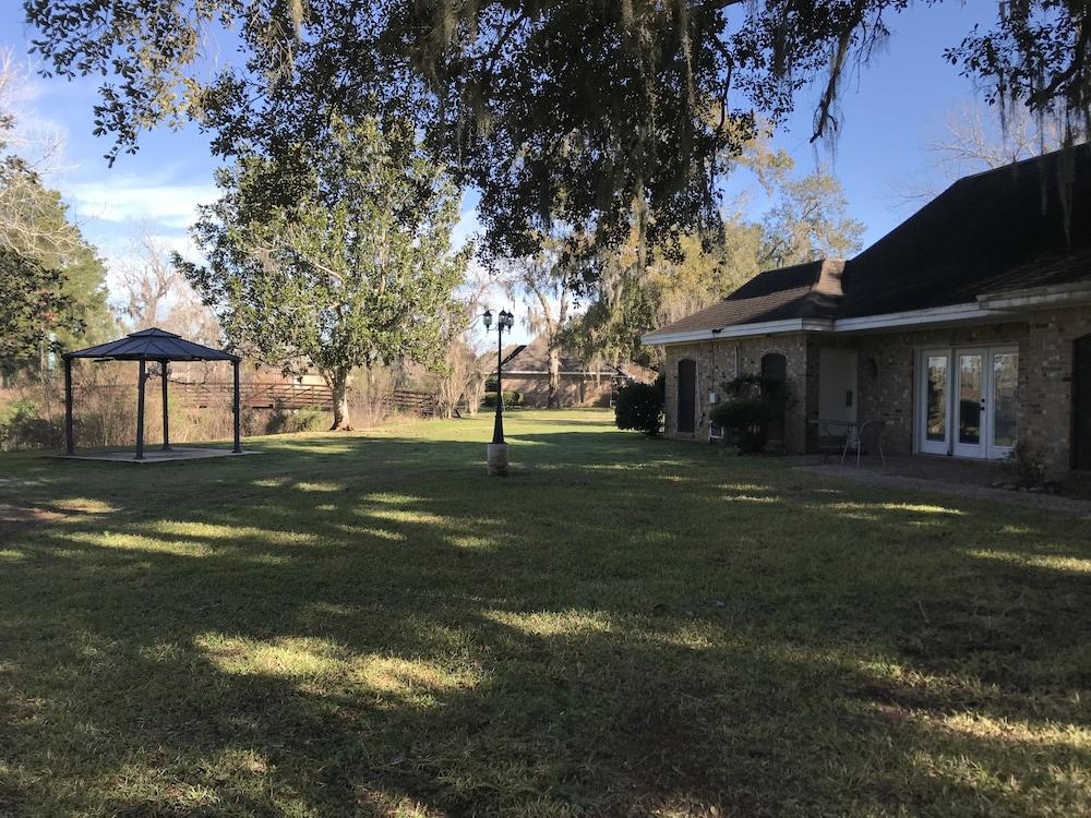 Columbia Lakes Resort Cottages photo 11