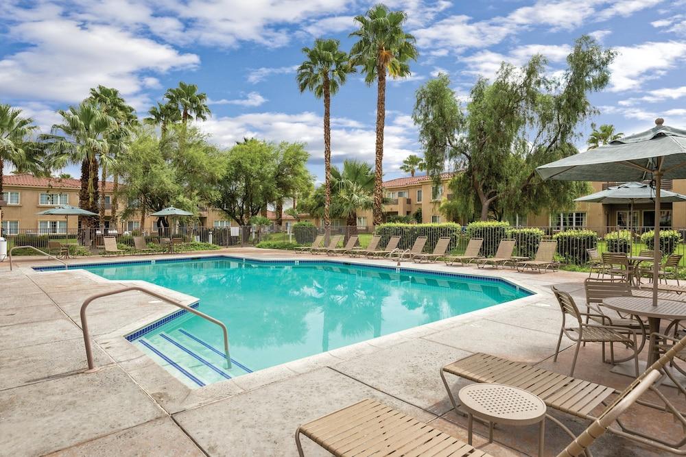 Worldmark Cathedral City photo 11