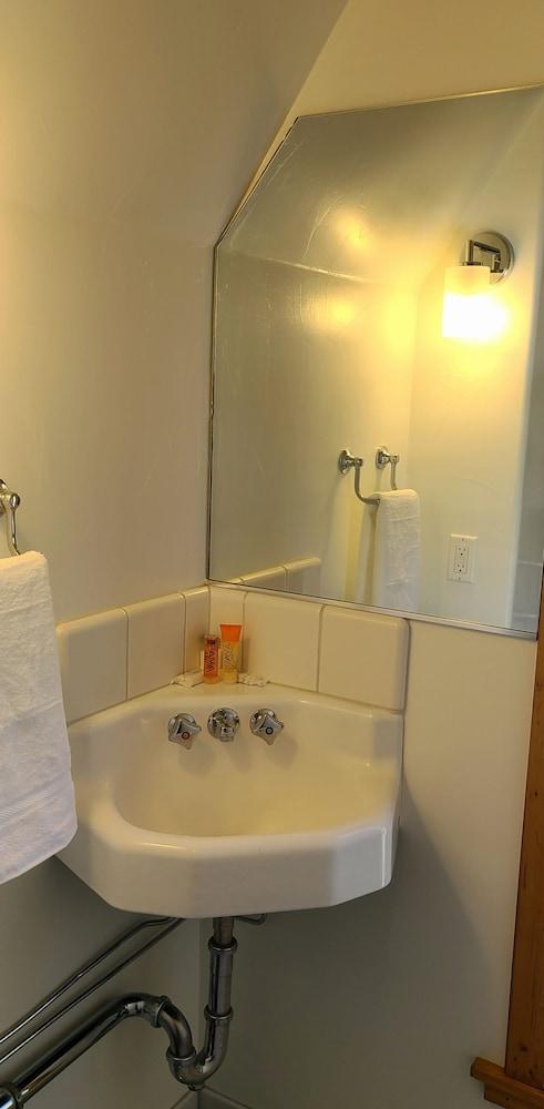 McGee Creek Lodge photo 27