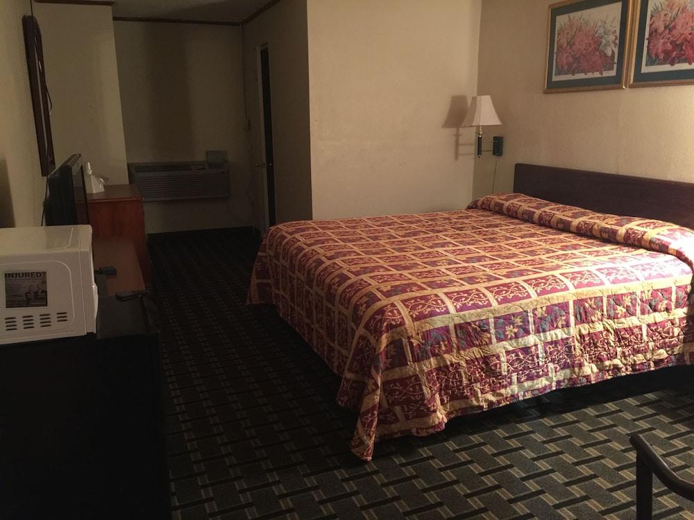 Ingleside Motel photo 9