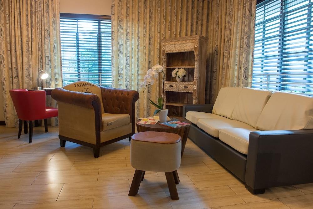 Tradewinds Apartment Hotel photo 52