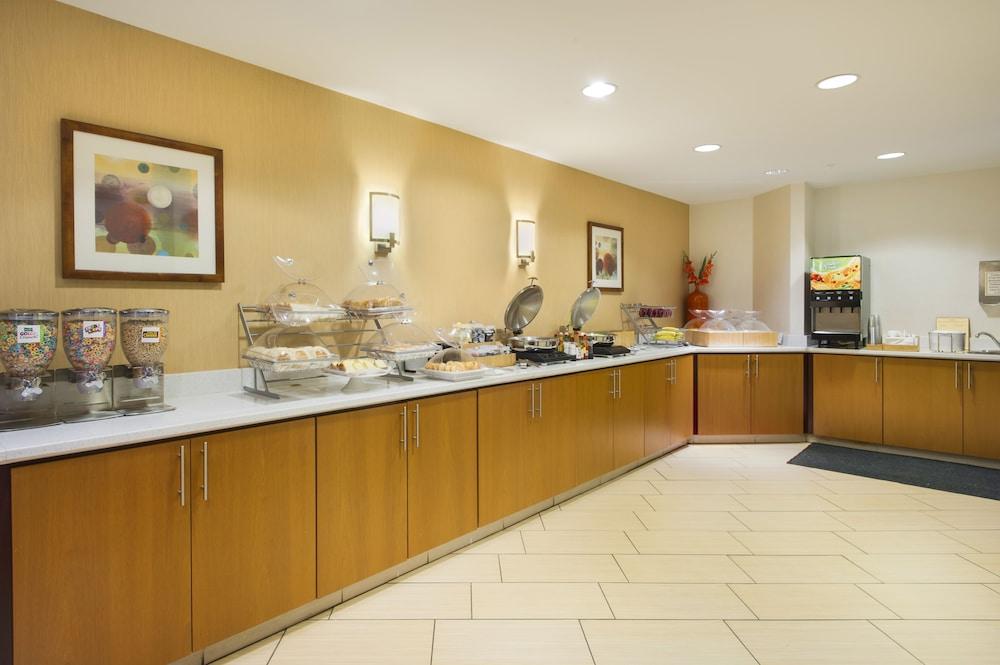 Springhill Suites by Marriott Lawrence photo 36
