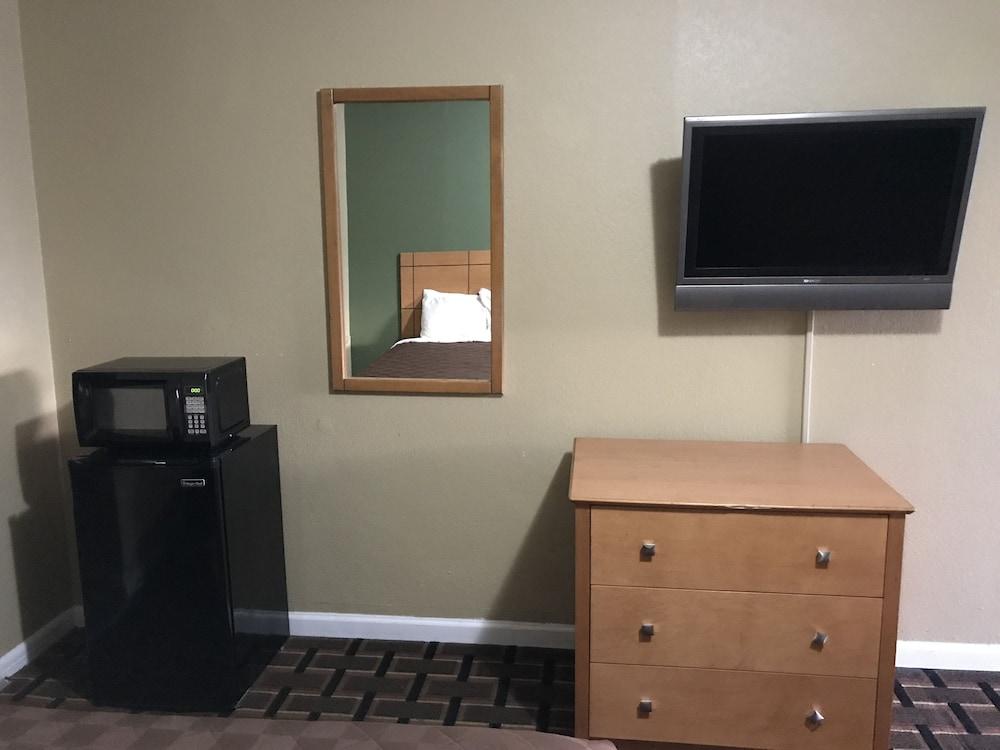 Princess Motel Maryville photo 20