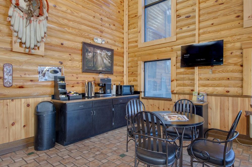 Cherokee Lodge photo 22