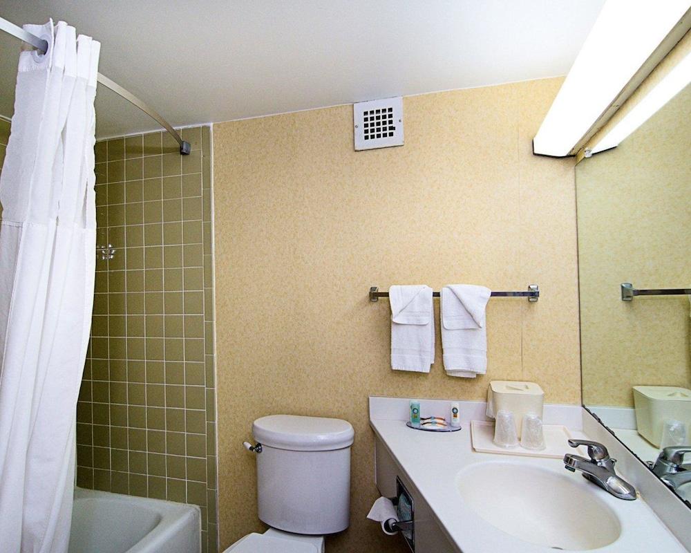 Quality Inn Shenandoah Valley photo 13