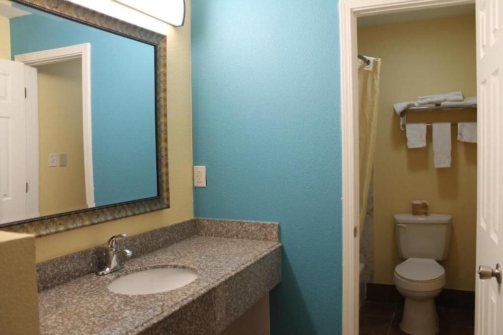Economy Inn Express photo 18