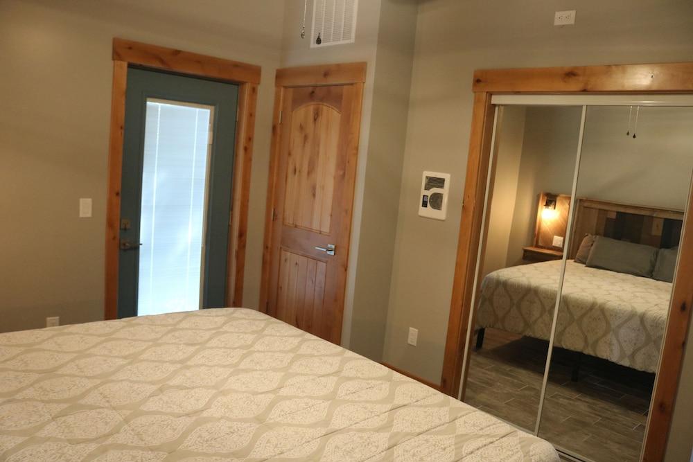 Columbine Inn photo 14