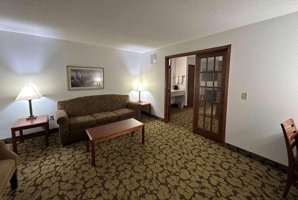 AmericInn by Wyndham Appleton North/Little Chute photo 45