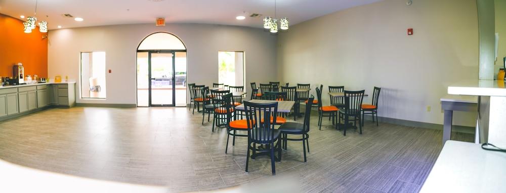 Texan Inn photo 33