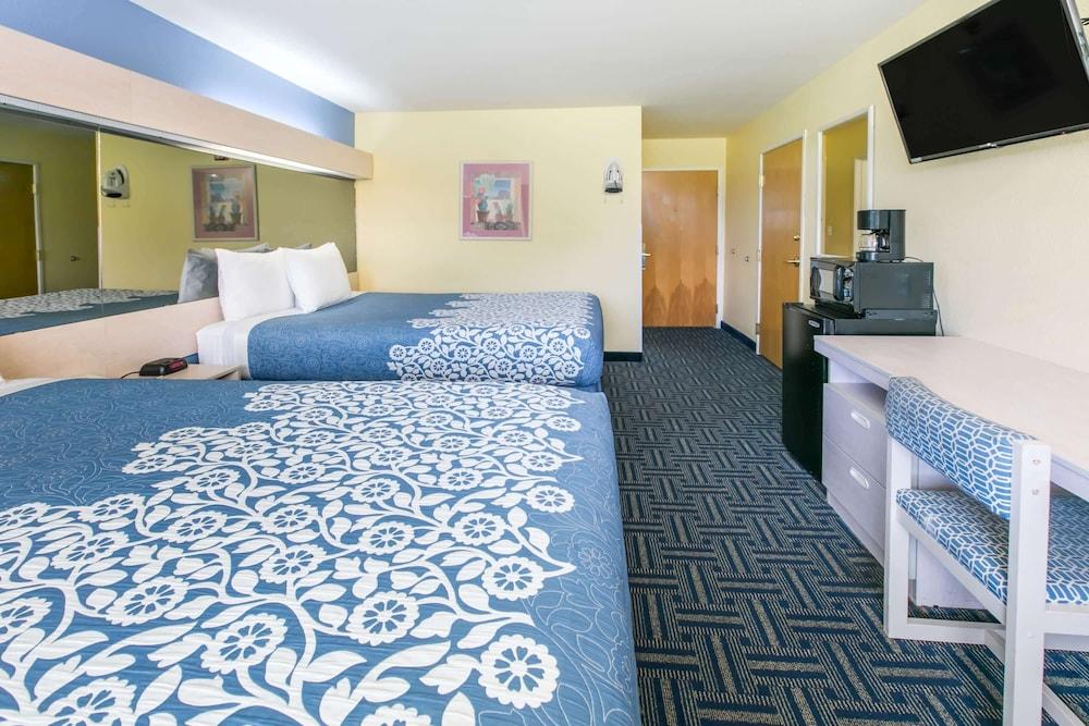 Days Inn & Suites by Wyndham Pryor photo 15