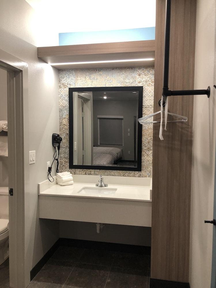 Hotel Solara Hobby Airport photo 8
