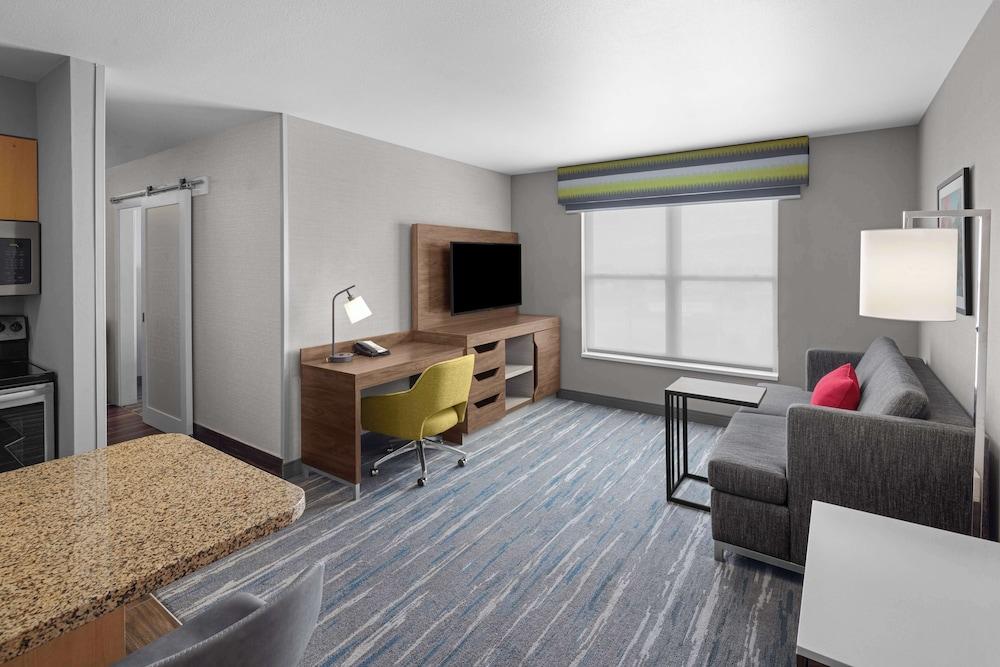 Hampton Inn & Suites Orem photo 13