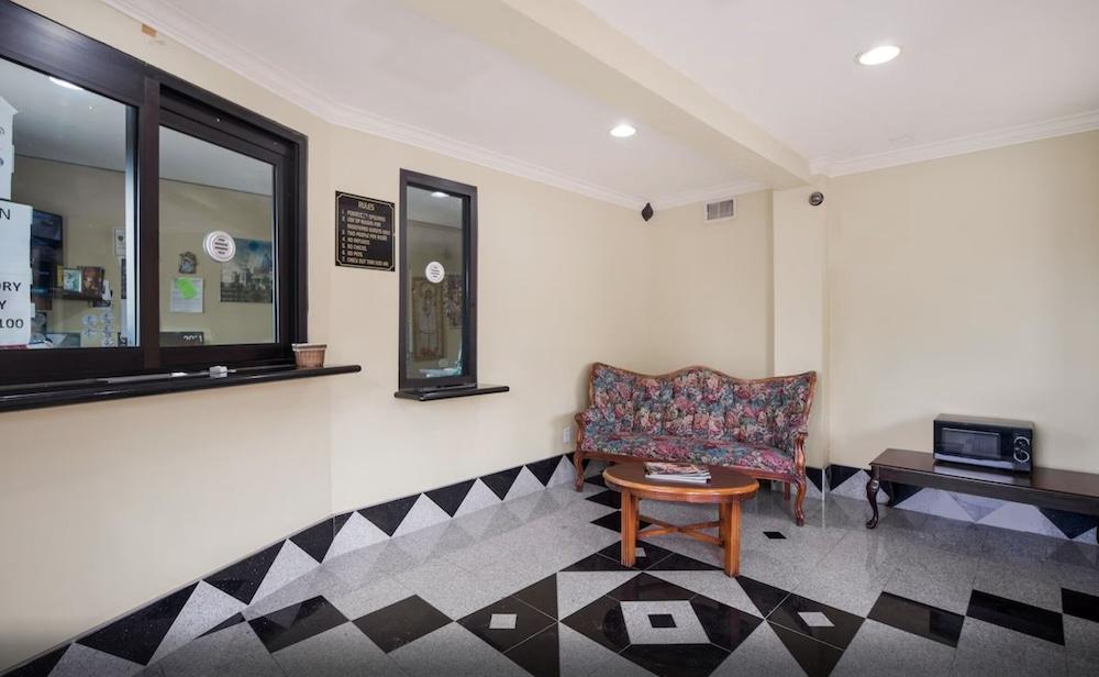Hollywood Inn photo 12