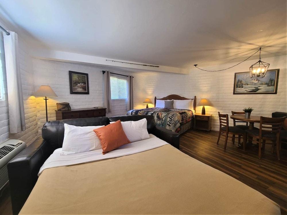 The Nook Pinetop photo 18
