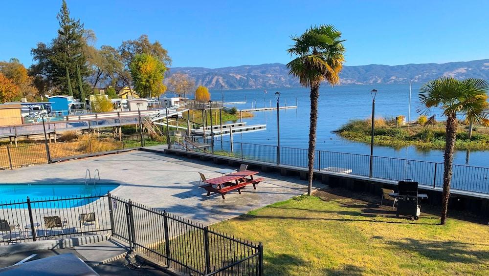 Anchorage Inn Lakeport photo 22