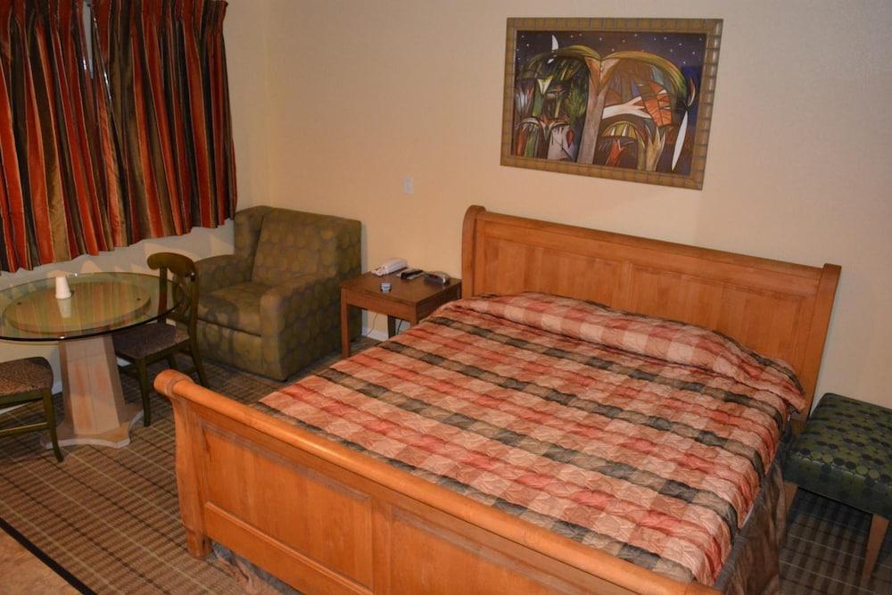 Bayshore Inn Motel photo 14