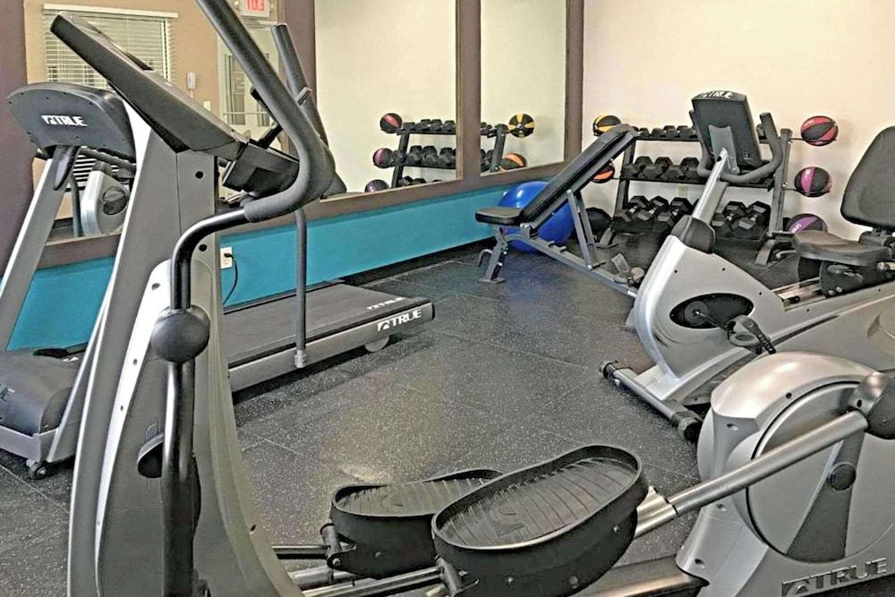 Comfort Inn & Suites O'Fallon - St. Louis Area photo 25