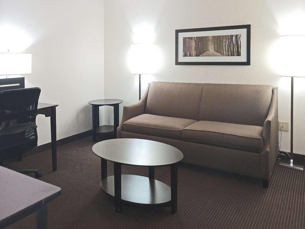 Quality Inn Atchison photo 19