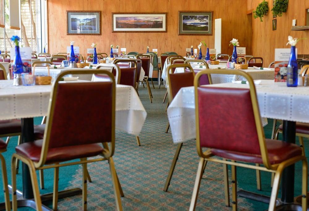 Lake Crest Inn photo 61