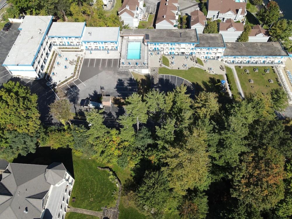Lakefront Terrace Resort photo 23