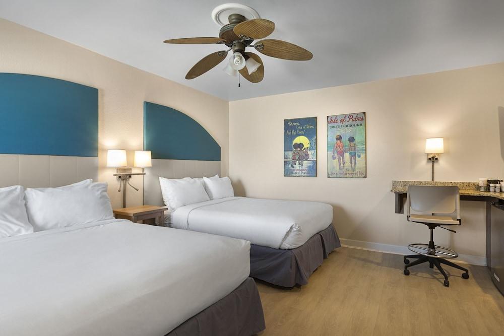 Seaside Inn Oceanfront photo 12