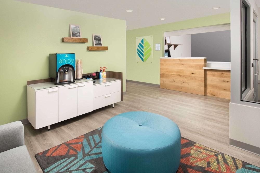 WoodSpring Suites San Antonio Stone Oak photo 2