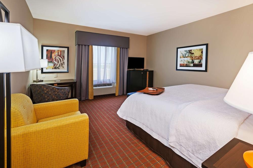 Hampton Inn Marion photo 7