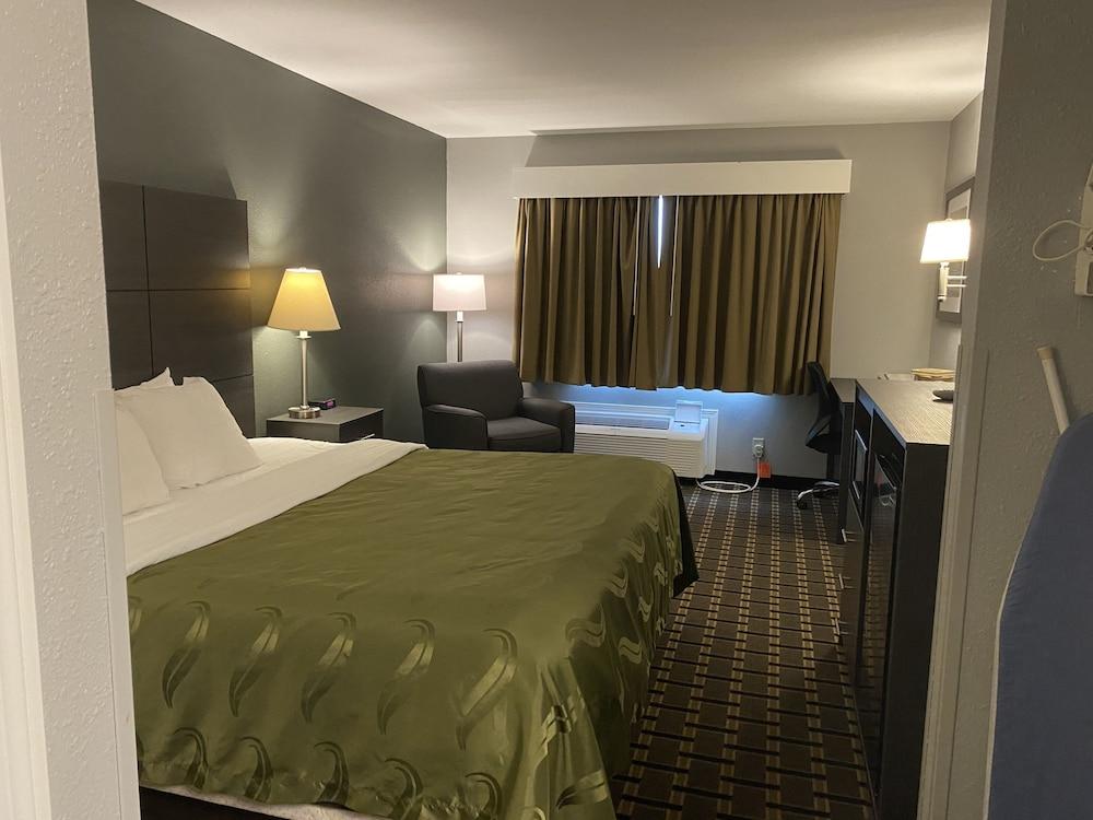 Quality Inn Mauston I-90 photo 16
