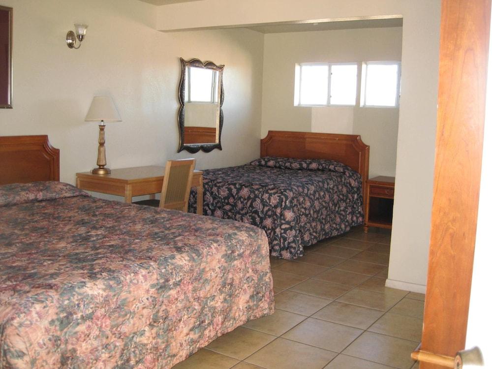 Route 66 Barstow Hotel photo 3
