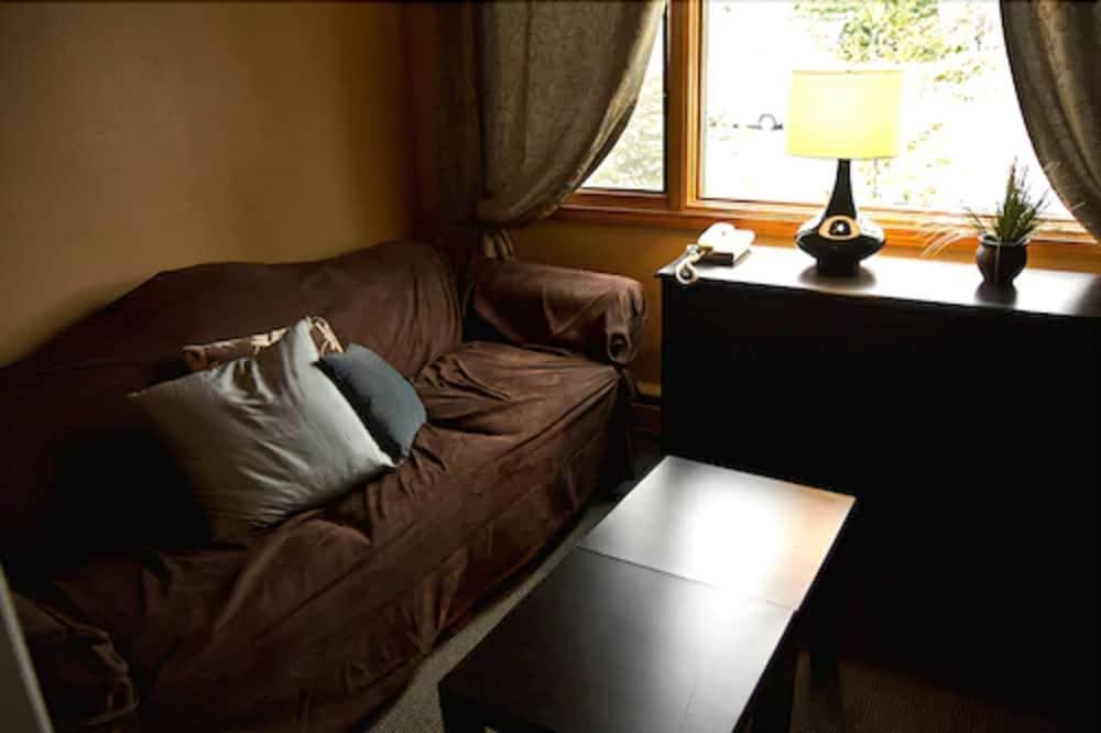Anchorage Downtown Hotel photo 13
