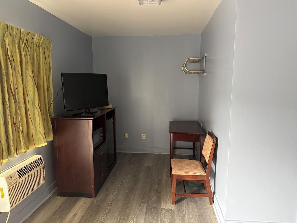 Shady Grove Motel photo 12