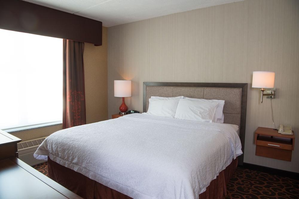 Hampton Inn Deadwood at Tin Lizzie Gaming Resort photo 9