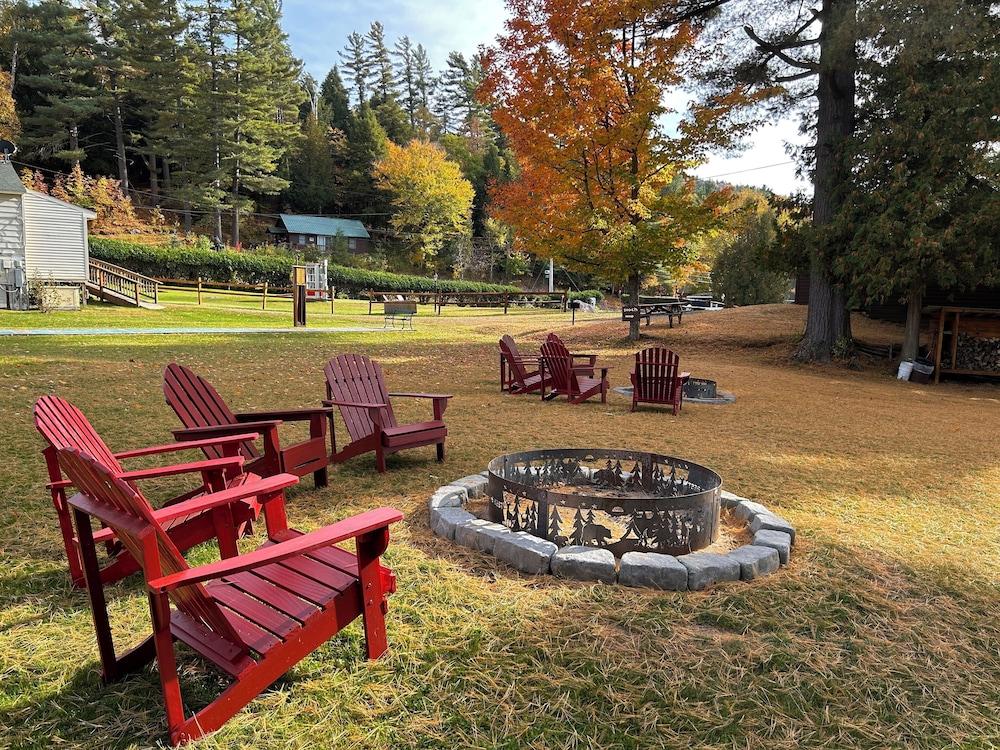 Paddler's Rest Lakeside Cabins and Hotel photo 71