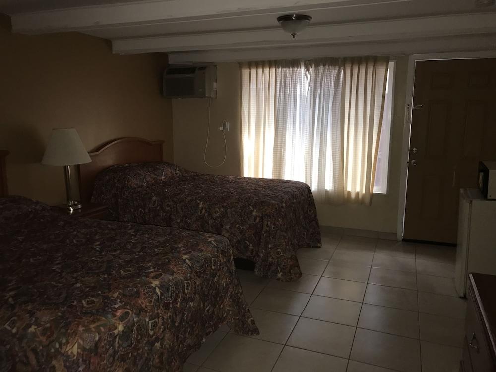 La Fontana Motel photo 5