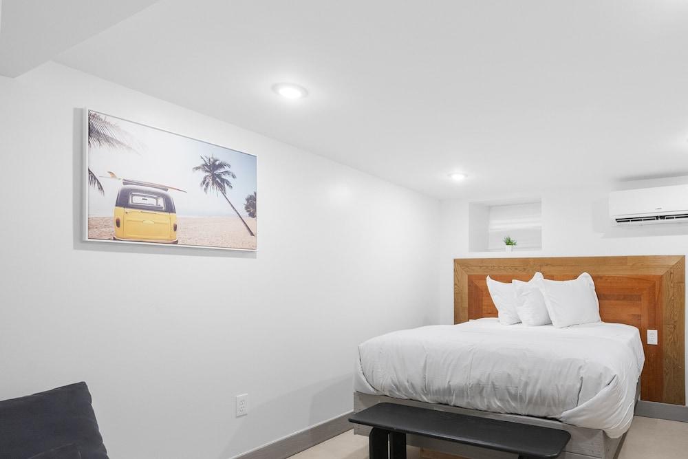Extended Stay Comfy Suites LL photo 4