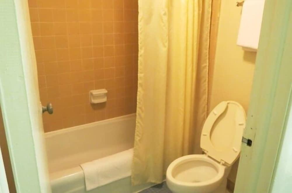 Affordable Hotel photo 8