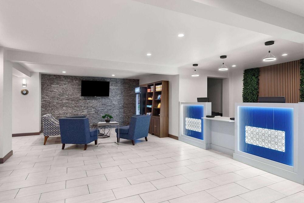 Baymont by Wyndham Dothan photo 5