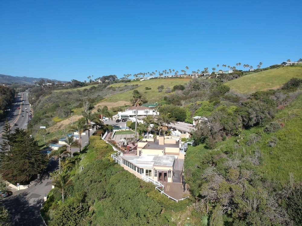 Malibu Country Inn photo 10