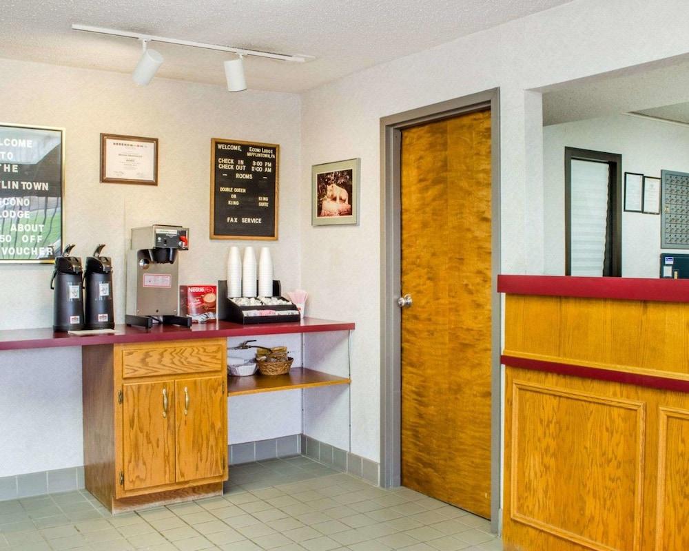 Econo Lodge Mifflintown photo 22