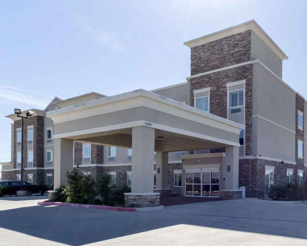 Garner Hotel Victoria - East by IHG photo 48