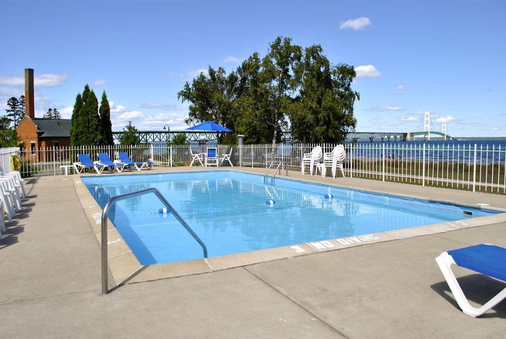 Riviera Motel photo 16