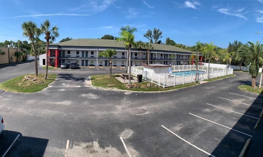 Motel 6 New Port Richey, FL — hotel in New Port Richey