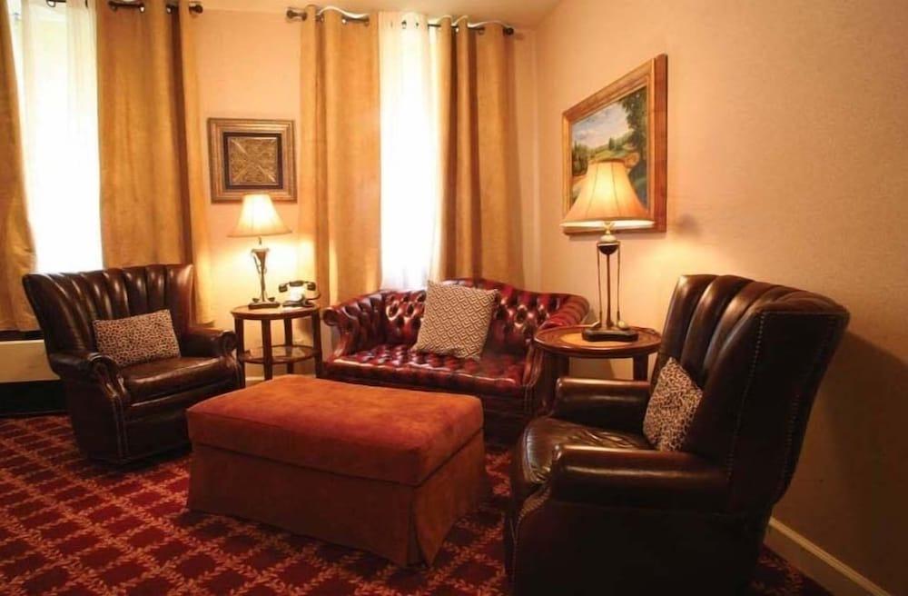 The Martha Washington Inn And Spa photo 68